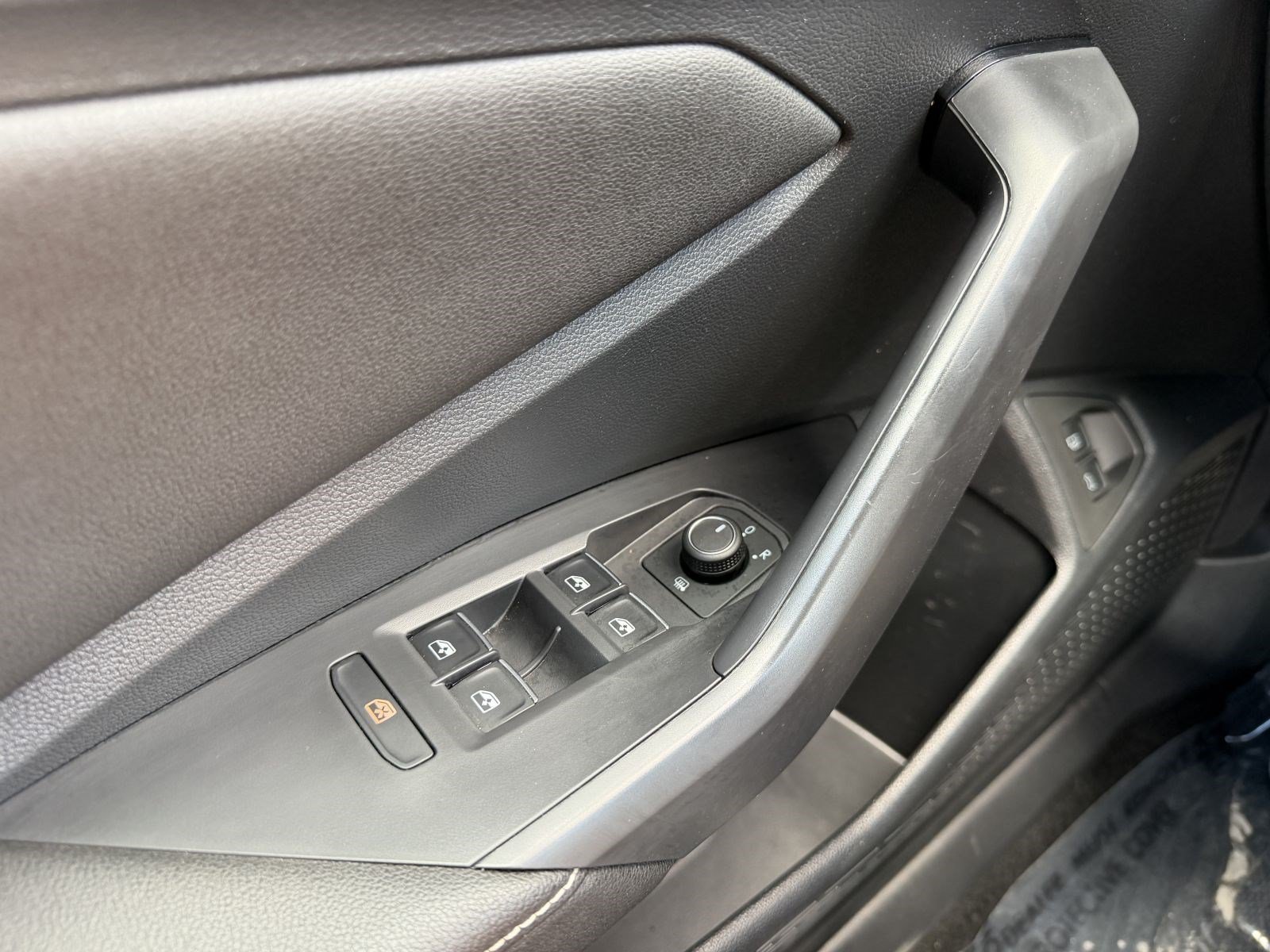 Used 2024 Volkswagen Jetta Sport FWD image 27