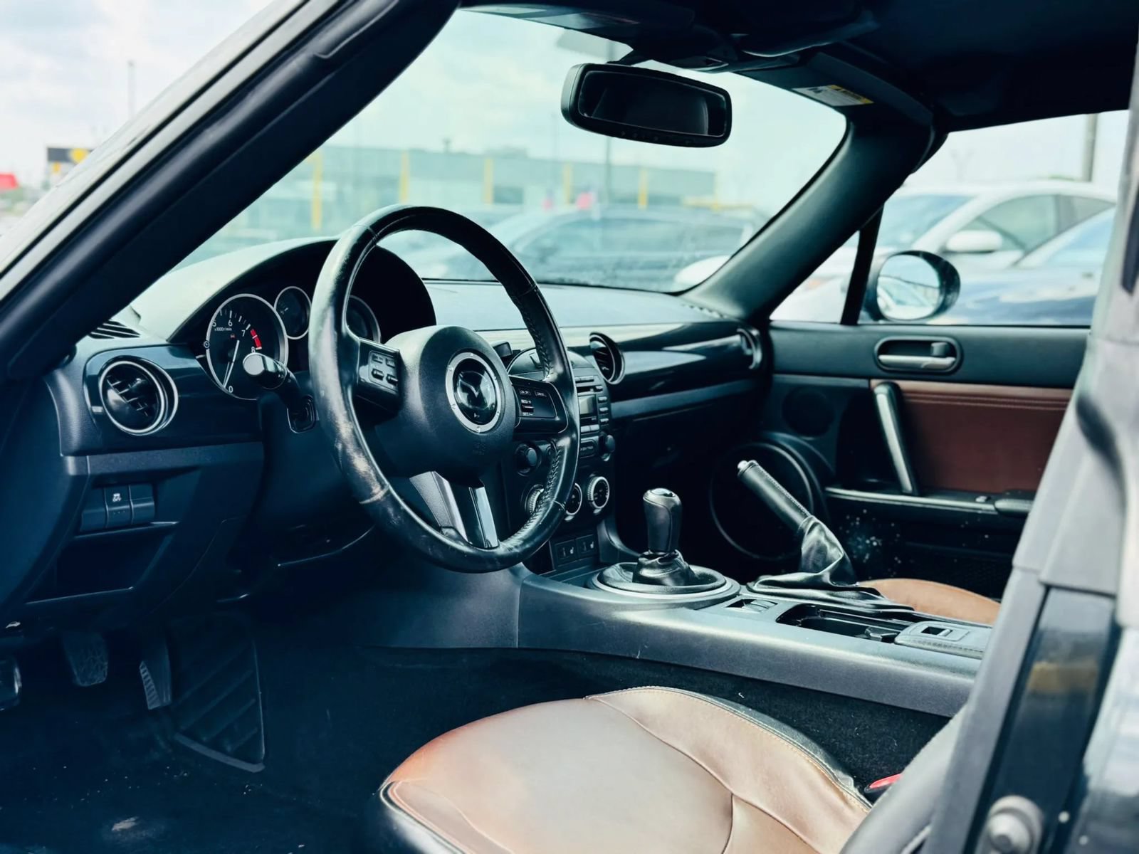 Used 2014 MAZDA MX-5 Miata Grand Touring RWD image 7