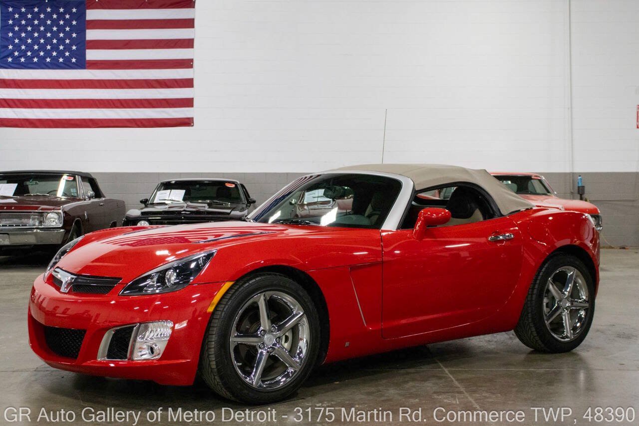 Used 2009 Saturn Sky Red Line RWD image 3