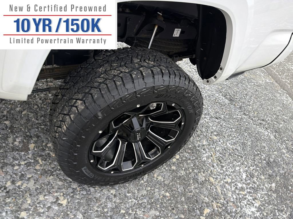 Used 2023 Toyota Tacoma TRD Sport w/ Technology Package image 12