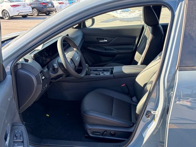New 2026 Nissan Sentra SR w/ SR Premium Package FWD image 14
