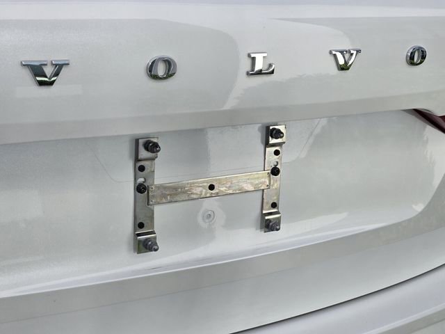 Used 2024 Volvo XC60 B5 Core image 10