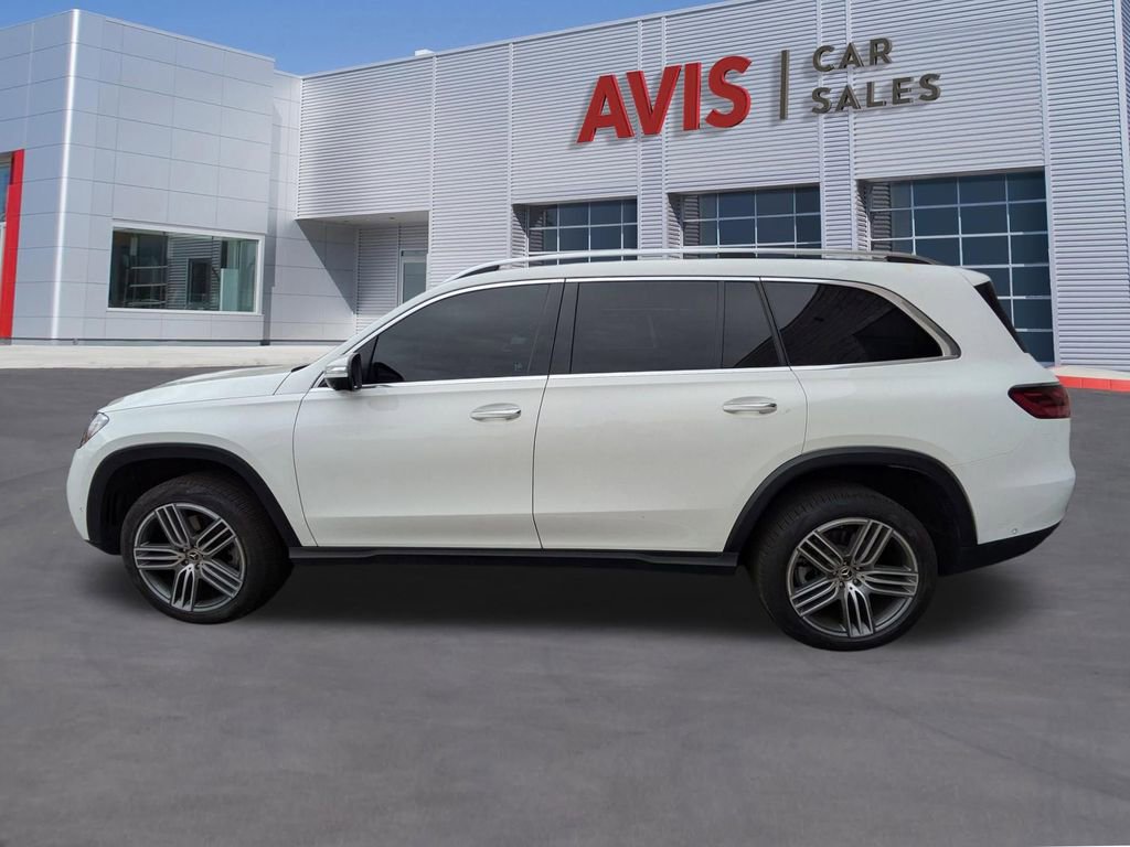 Used 2025 Mercedes-Benz GLS 450 4MATIC image 10