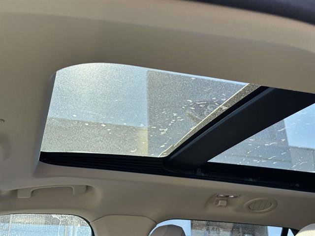 Used 2020 Ford Explorer XLT w/ Equipment Group 202A image 15