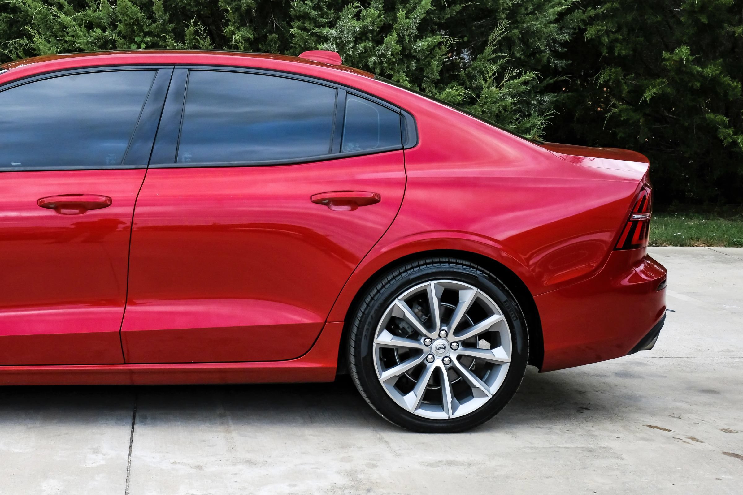 Used 2020 Volvo S60 T5 Momentum FWD image 14