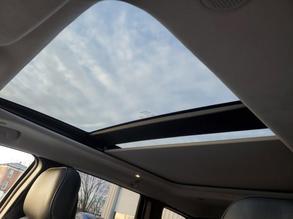 Used 2018 Jeep Grand Cherokee Summit image 21