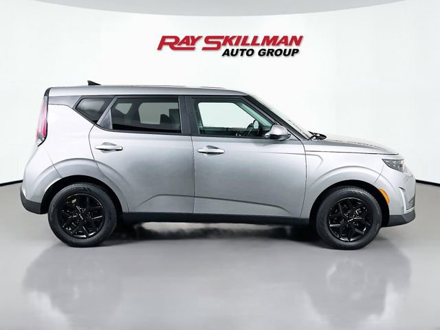 Used 2024 Kia Soul LX w/ Option Group 015 FWD image 8