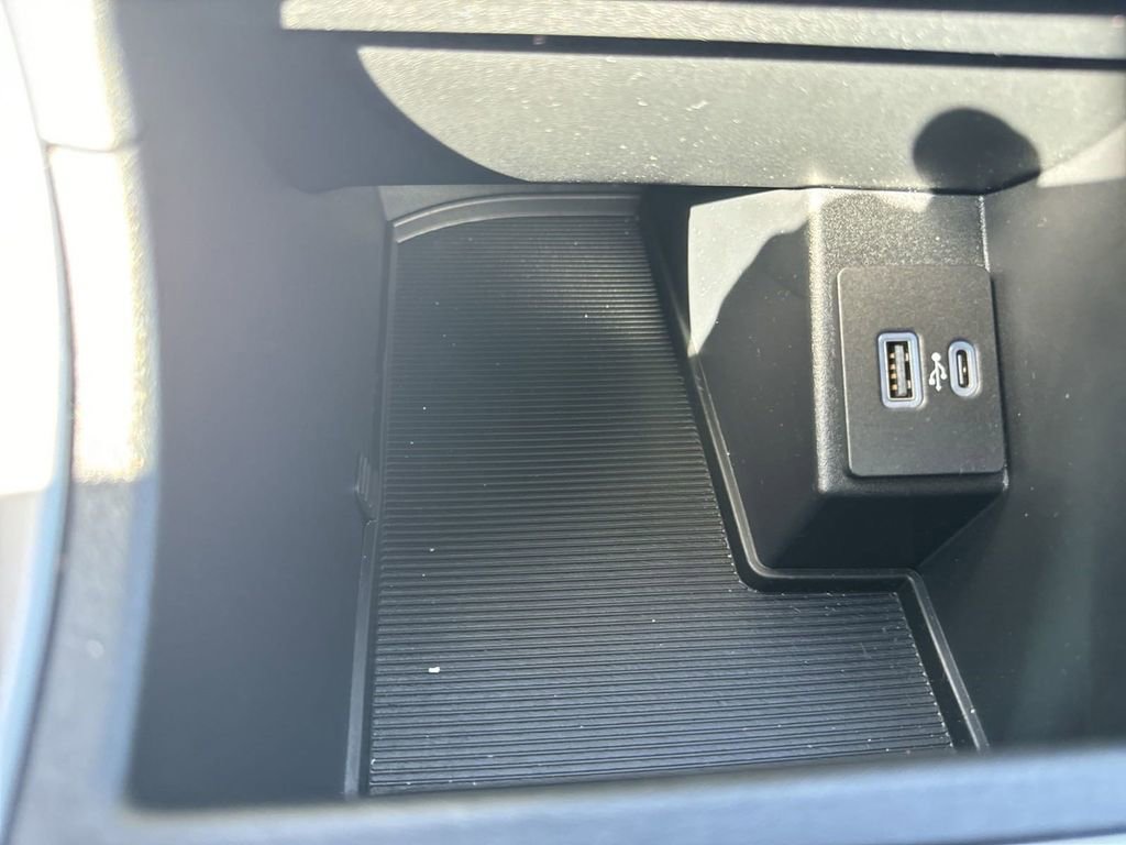 New 2024 Ford Edge SE w/ Black Appearance Package image 26