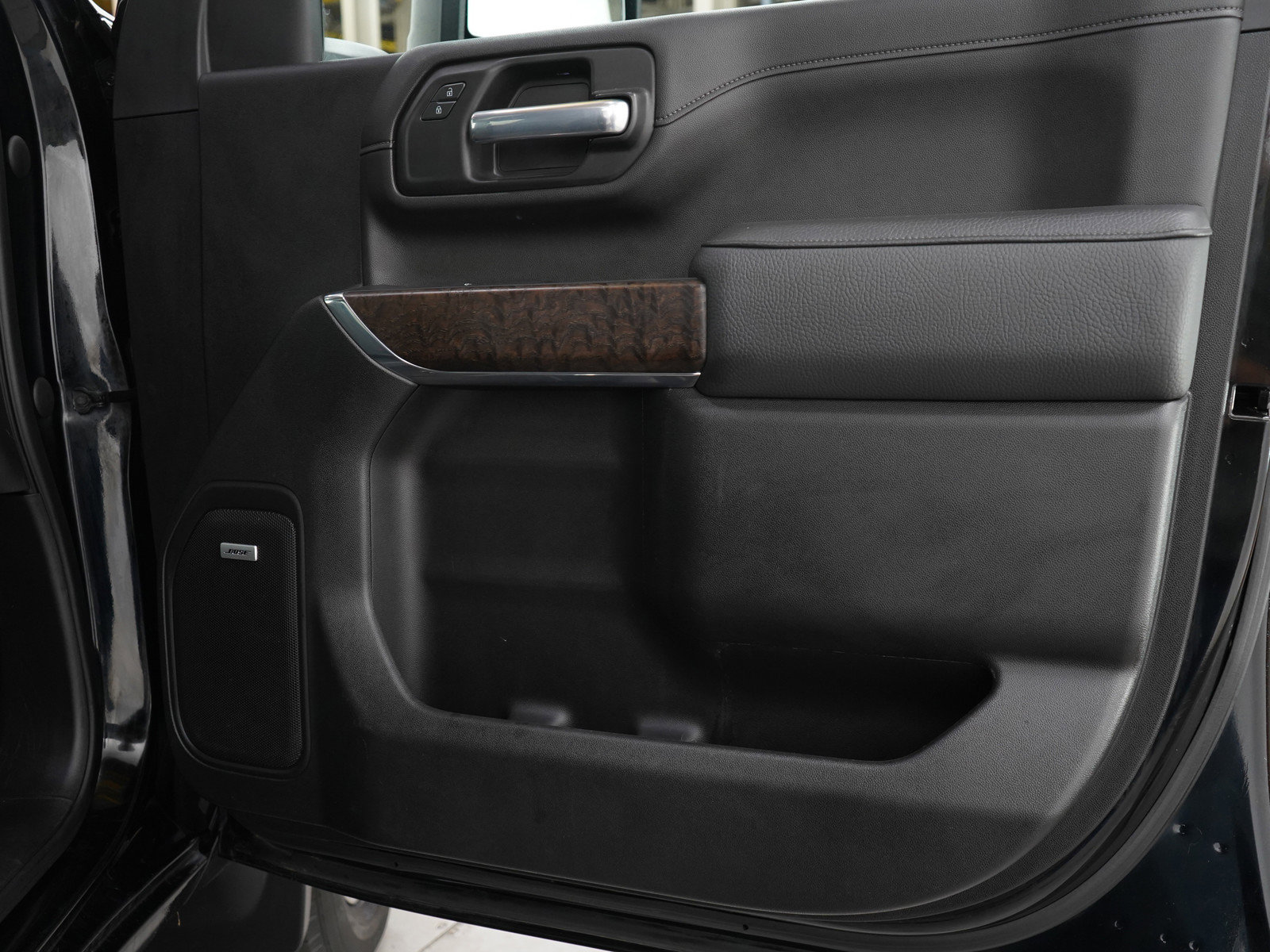 Used 2021 GMC Sierra 2500 Denali w/ Denali Ultimate Package image 9