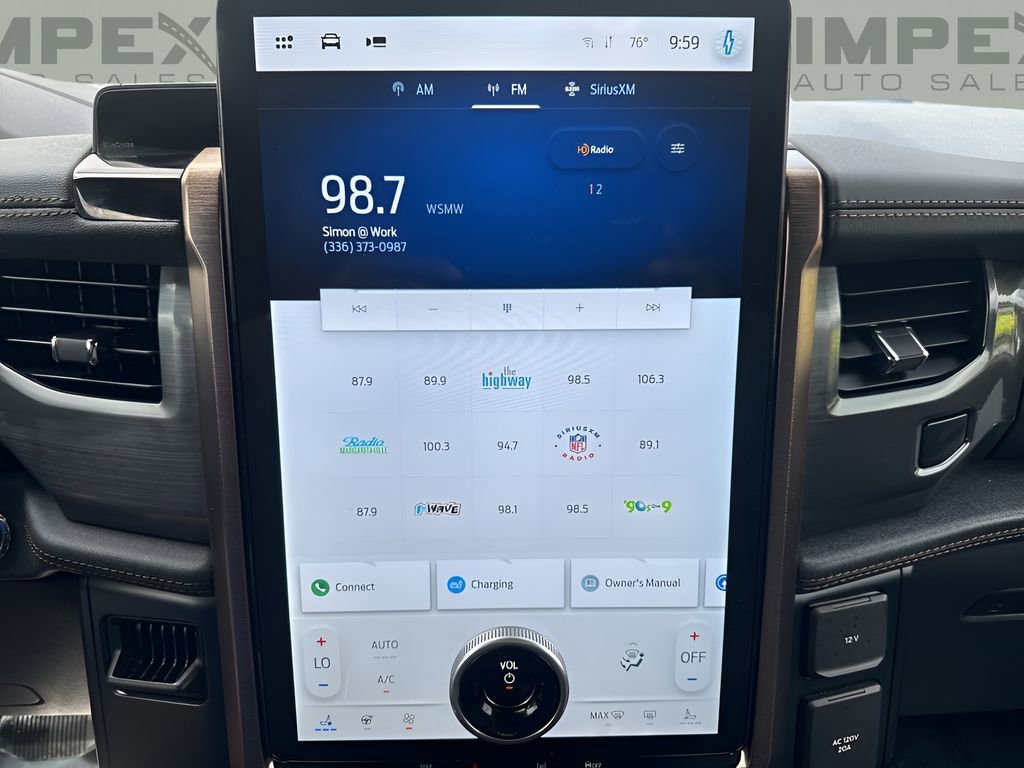 Used 2023 Ford F150 Lightning Lariat image 18