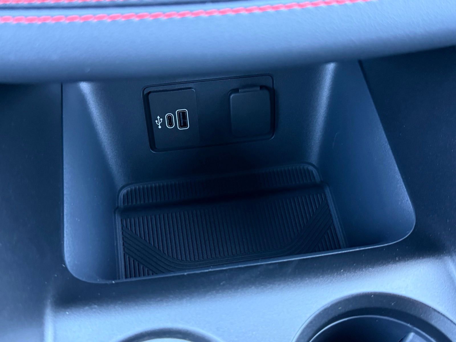 New 2026 Ford Explorer ST-Line image 29