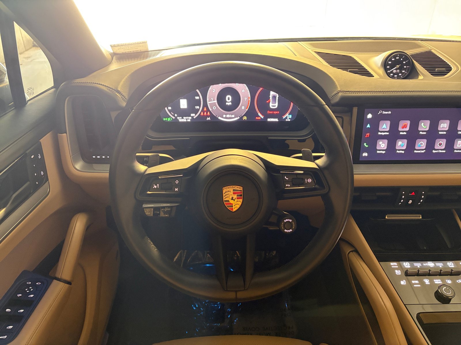 Certified 2024 Porsche Cayenne S AWD/4WD image 36