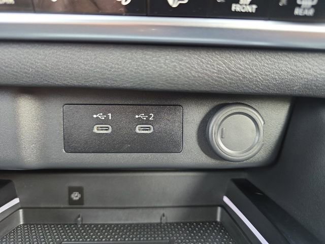 New 2026 Nissan Rogue Platinum image 6