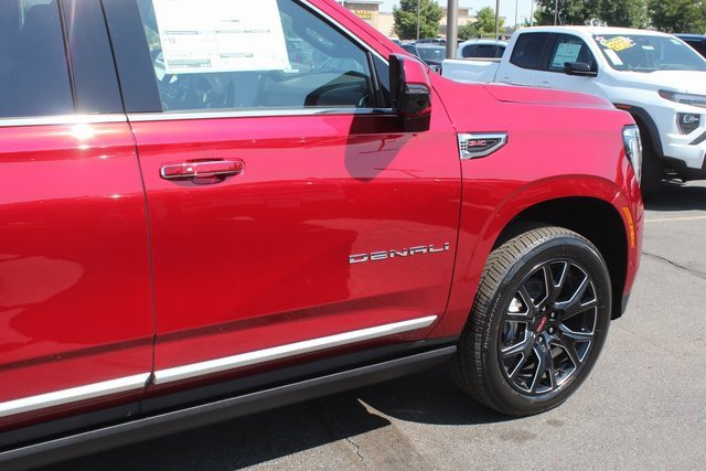 New 2025 GMC Yukon XL Denali w/ Sun & Power Step Package image 15
