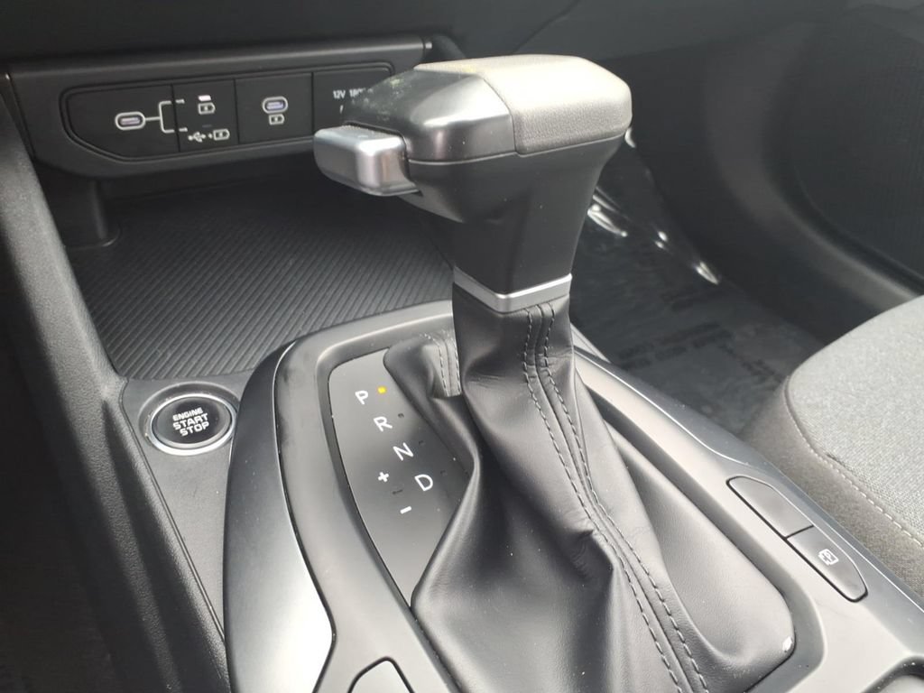 Used 2025 Kia K4 FWD image 21