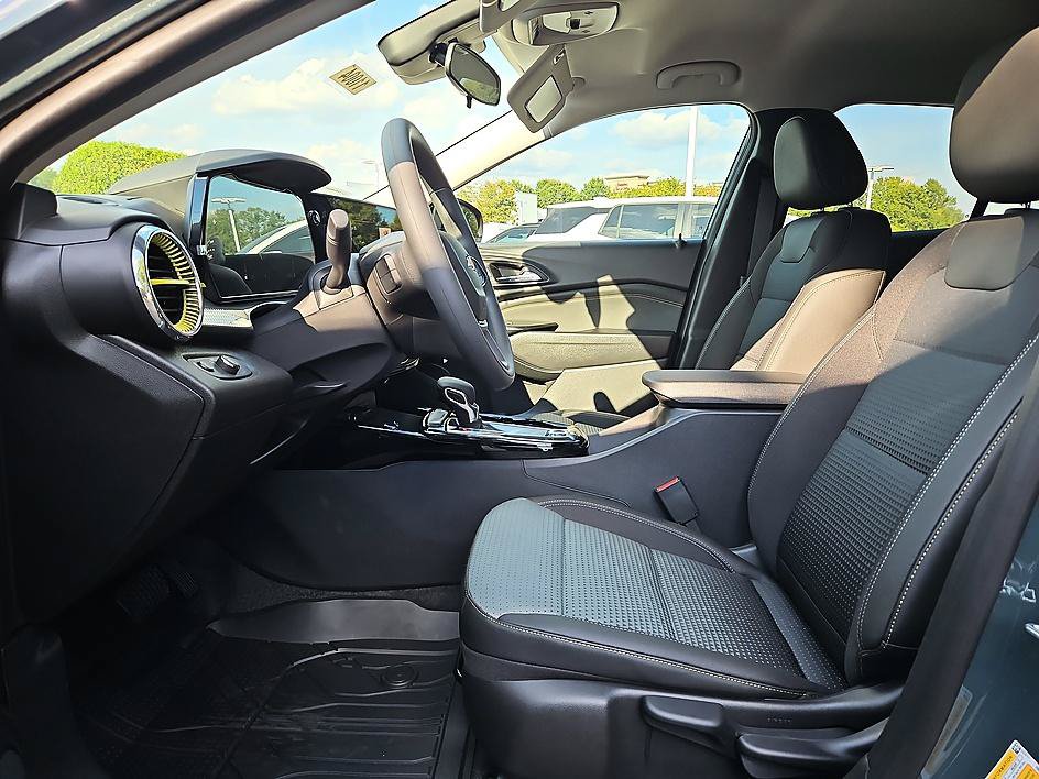 New 2026 Chevrolet Trax LT FWD image 9