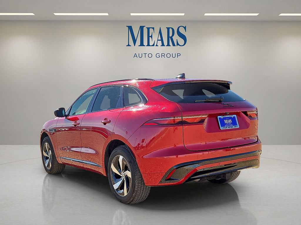 Used 2024 Jaguar F-PACE R-Dynamic S image 3
