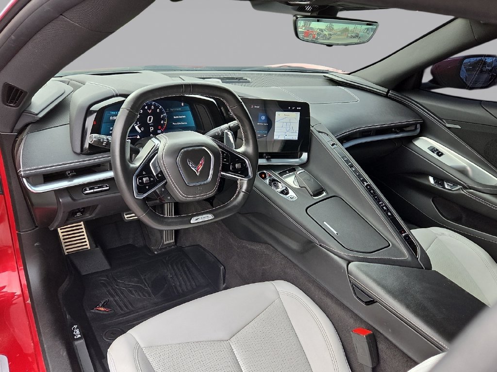 Used 2025 Chevrolet Corvette Z06 RWD image 11