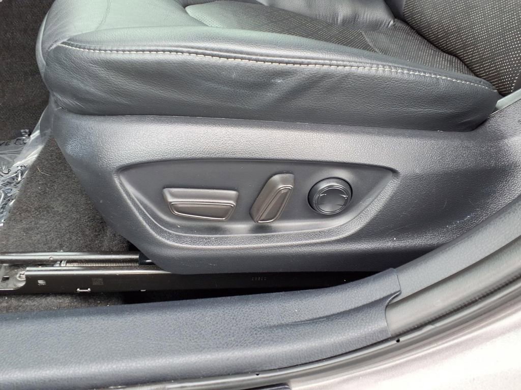 Used 2024 Toyota Camry XSE FWD image 24
