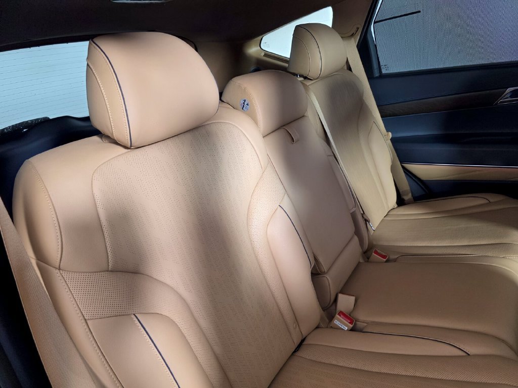 Used 2023 Genesis GV80 2.5T w/ Advanced Package AWD/4WD image 29