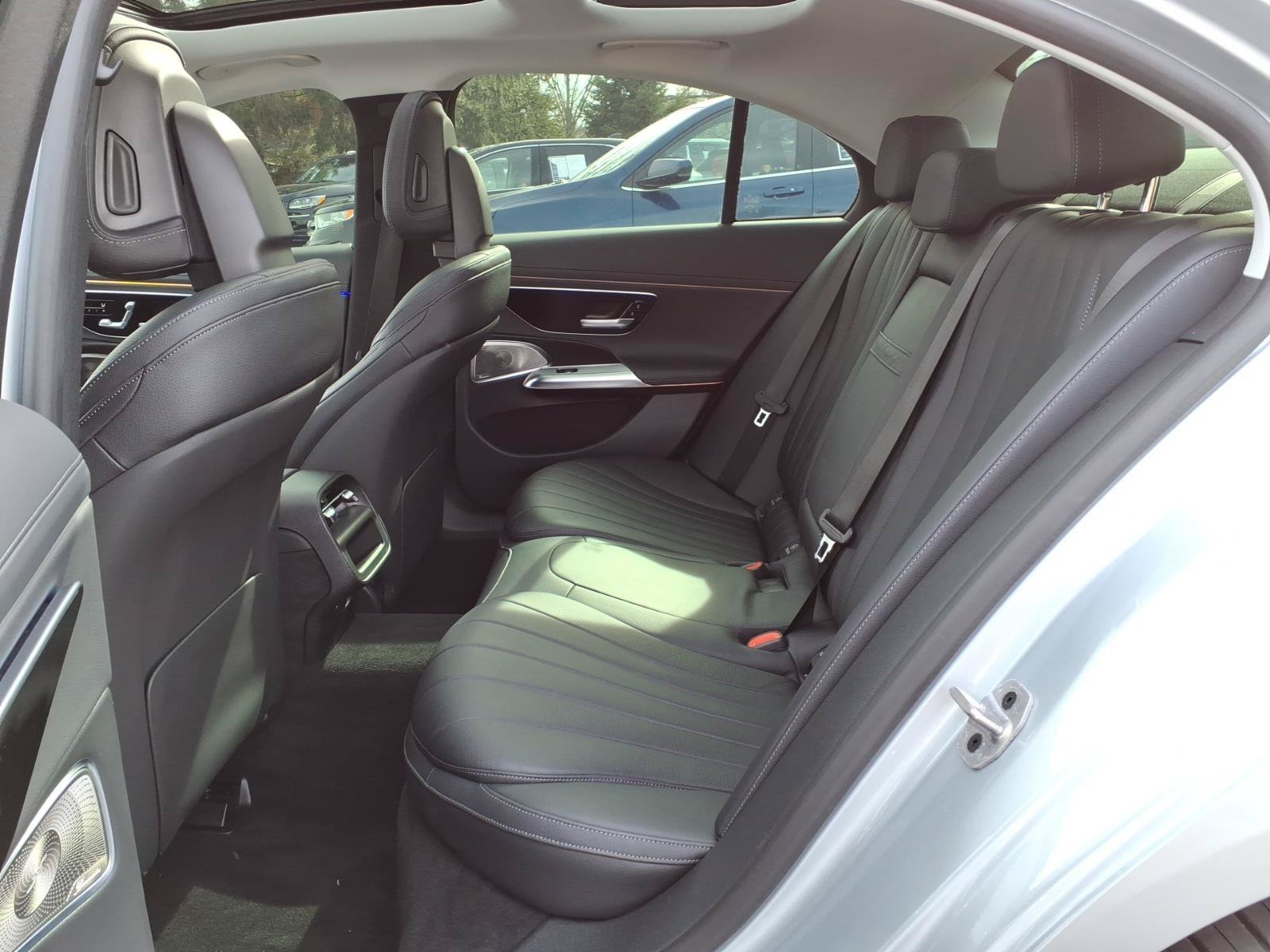 Used 2024 Mercedes-Benz E 350 4MATIC Sedan image 24