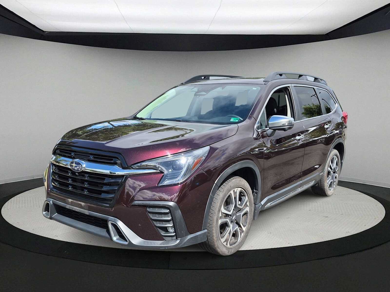 Used 2023 Subaru Ascent Touring AWD/4WD image 4