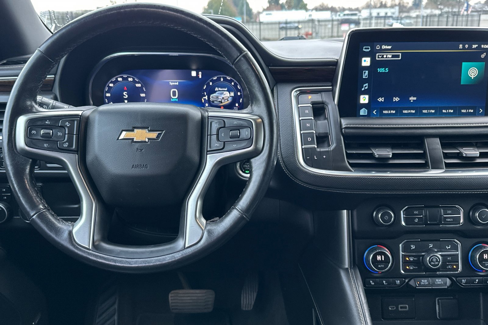 Used 2022 Chevrolet Suburban Premier image 16