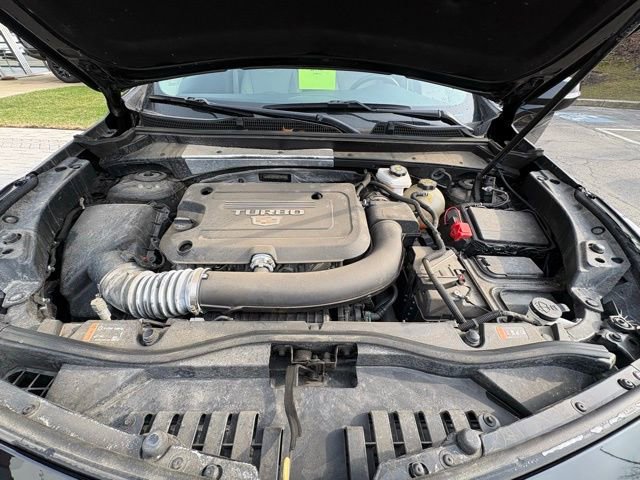 Used 2022 Cadillac XT4 Premium Luxury w/ Enhanced Visibility Package image 25