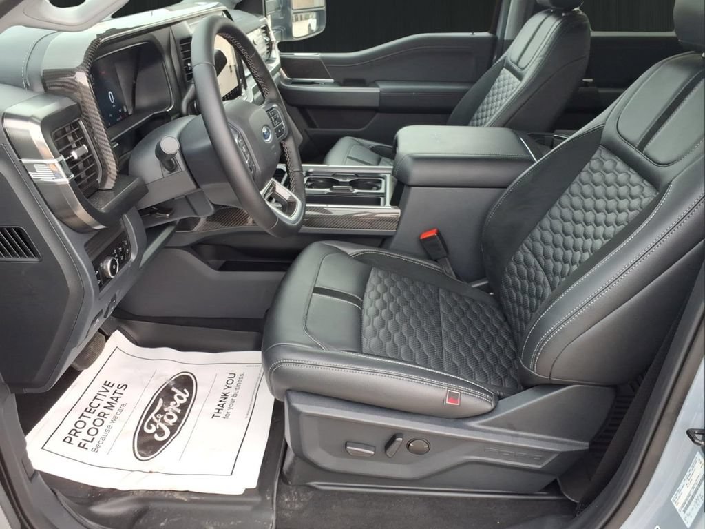 New 2026 Ford F250 Lariat w/ Black Appearance Package AWD/4WD image 12