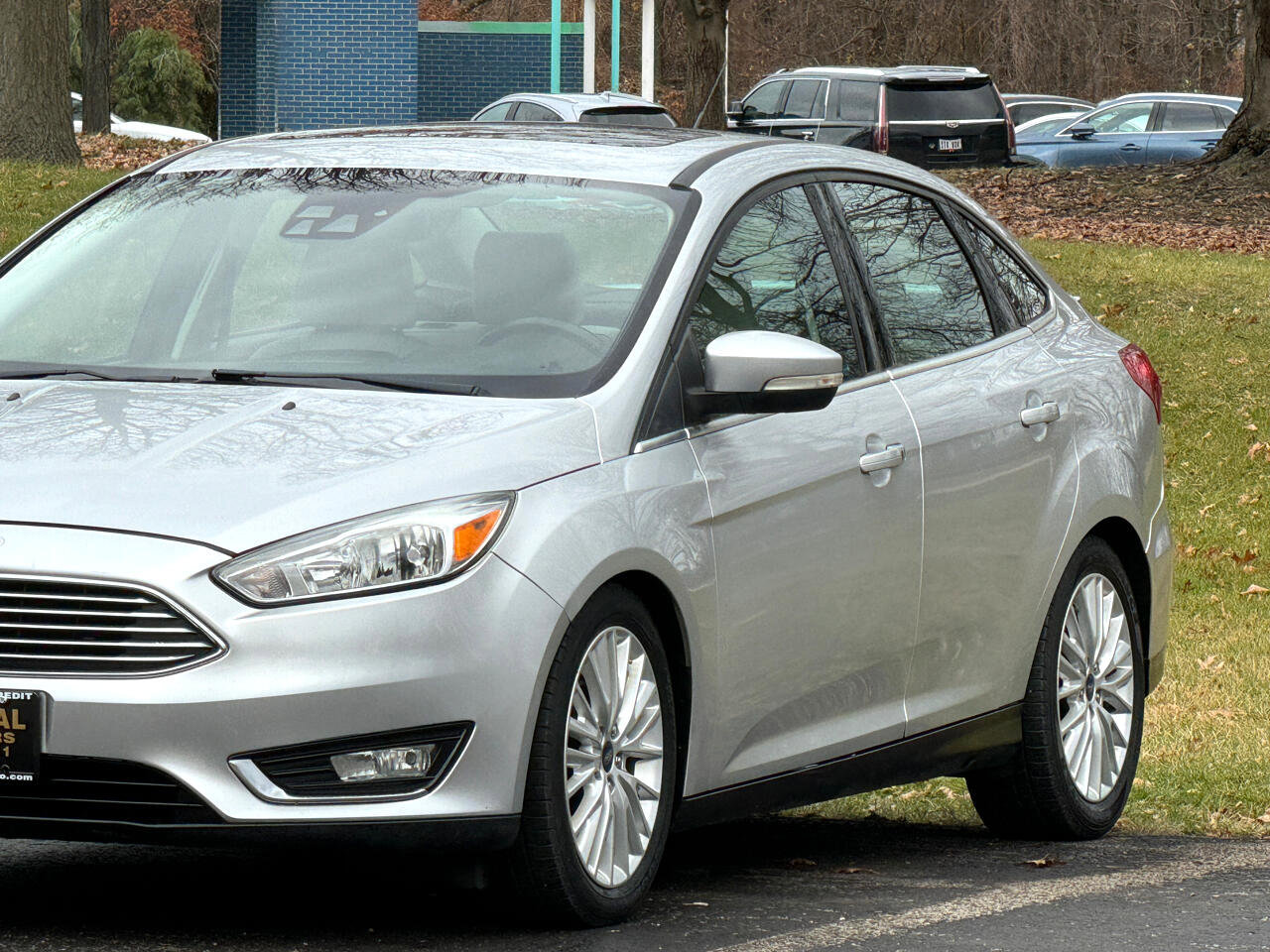 Used 2016 Ford Focus Titanium w/ Titanium Technology Package FWD image 6