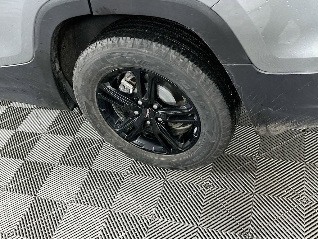 Used 2023 GMC Terrain AT4 w/ Infotainment Package II AWD/4WD image 39