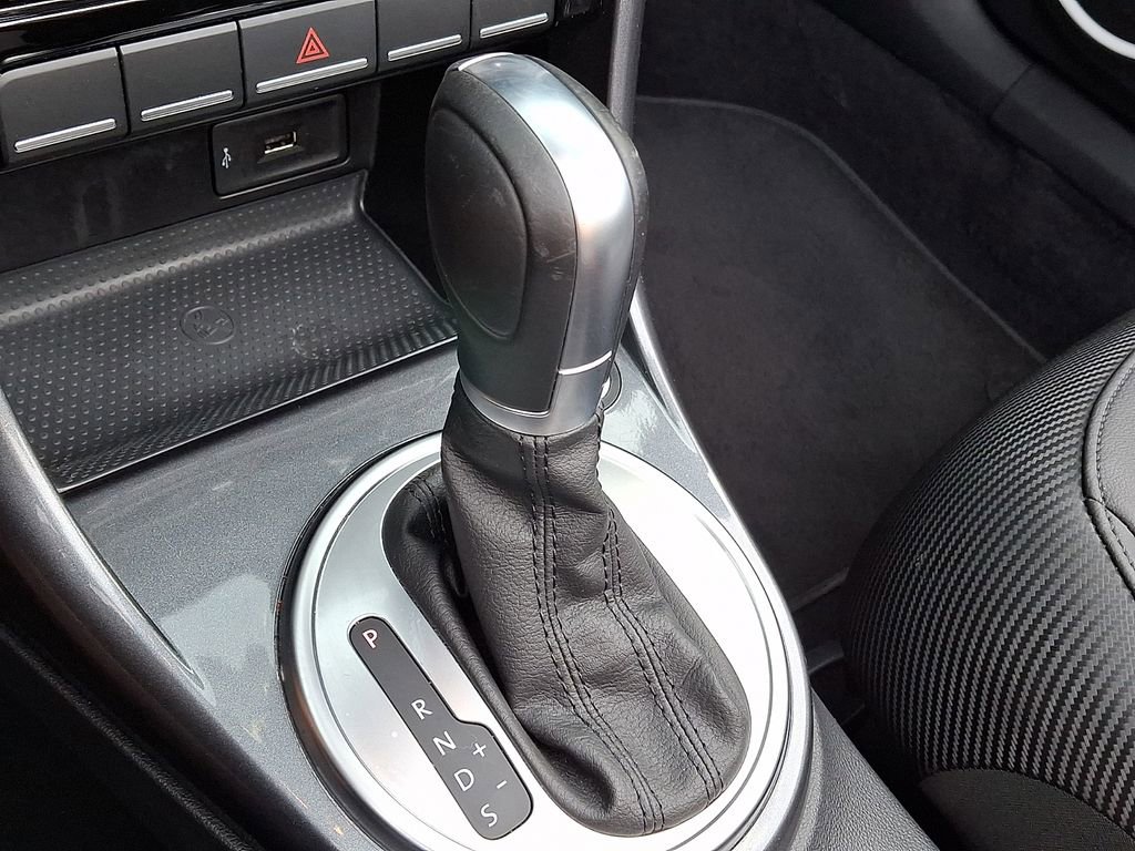 Used 2019 Volkswagen Beetle 2.0T S image 12