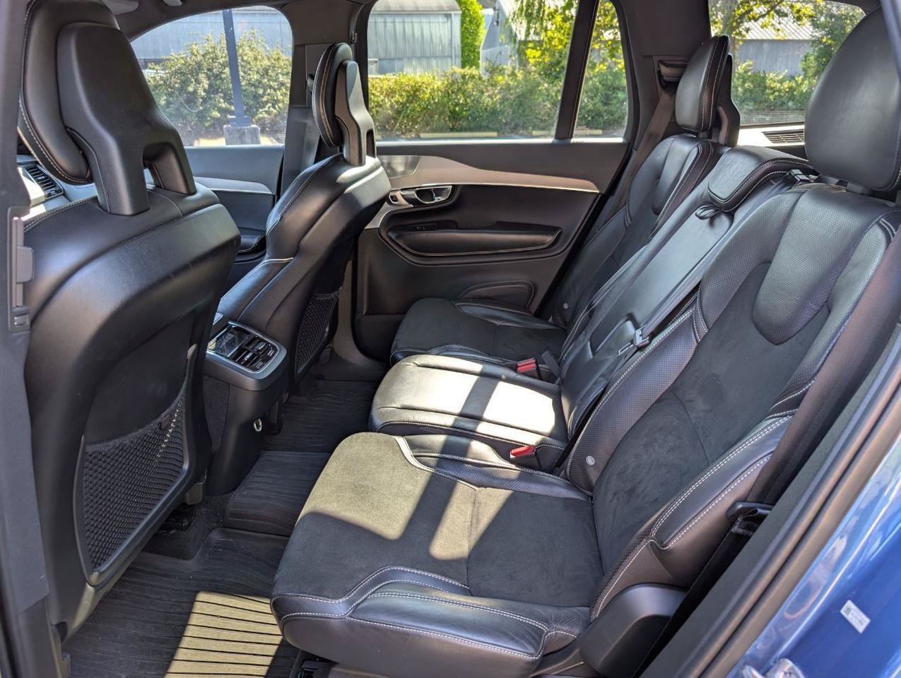 Used 2016 Volvo XC90 T6 R-Design w/ Protection Package Plus AWD/4WD image 11