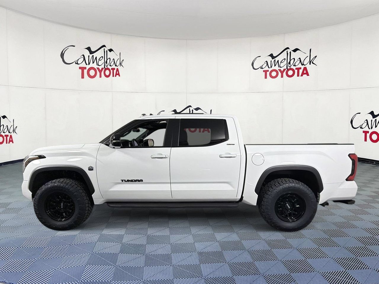 New 2026 Toyota Tundra Limited AWD/4WD image 4