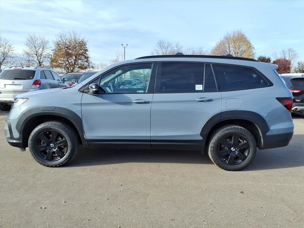 Used 2022 Honda Pilot TrailSport image 2