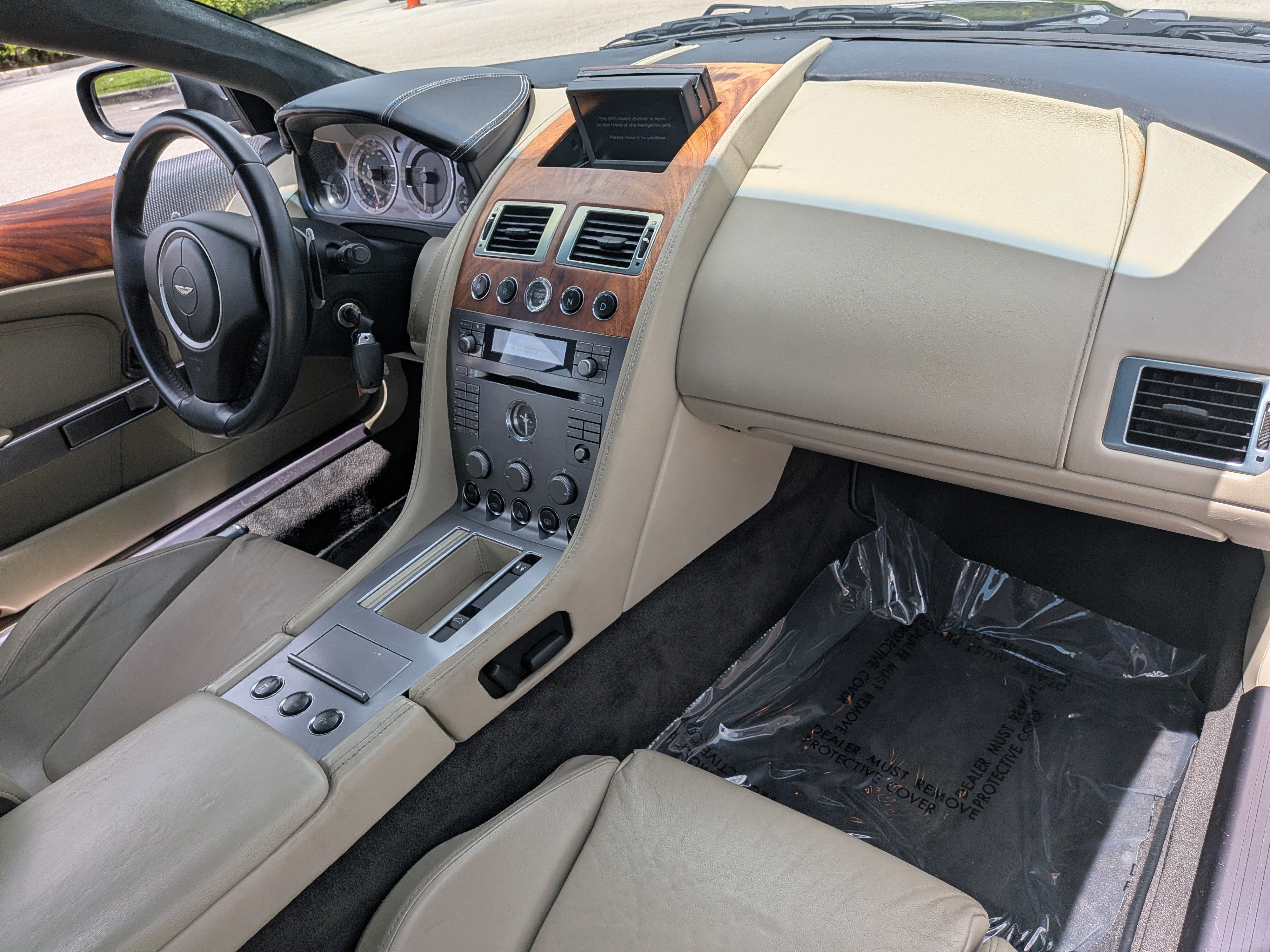 Used 2005 Aston Martin DB9 Coupe RWD image 15