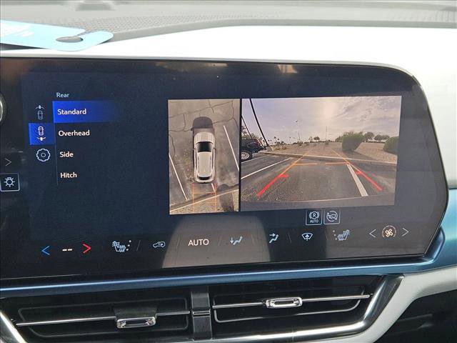 New 2026 Chevrolet Equinox EV LT image 13