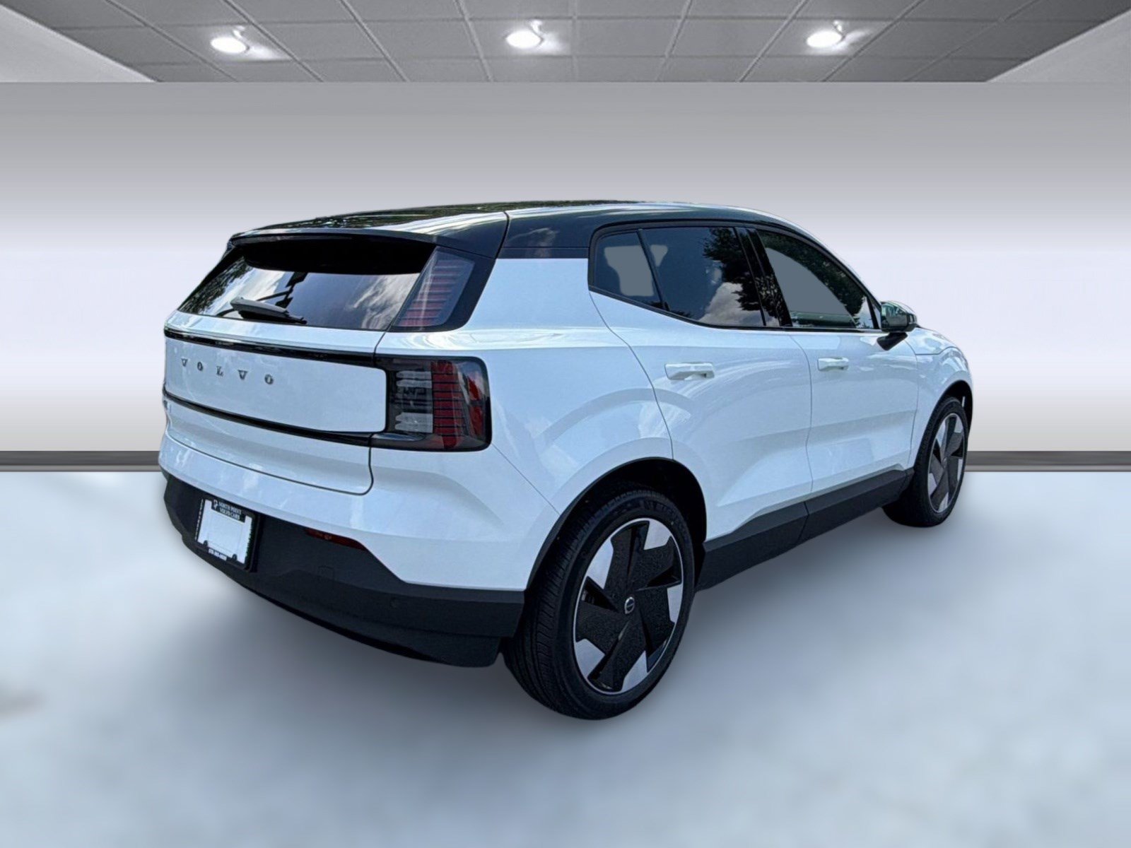 New 2026 Volvo EX30 Plus w/ Climate Package AWD/4WD image 9