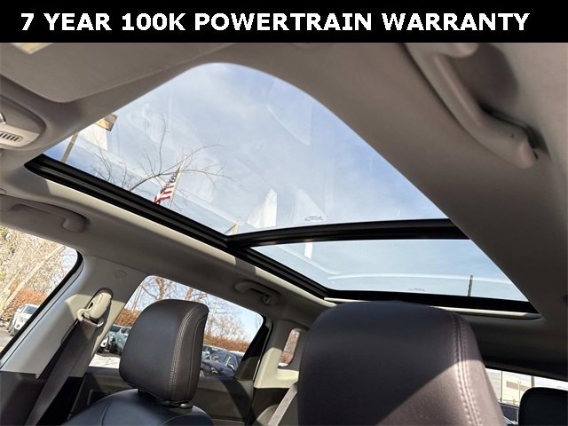 Used 2022 Jeep Compass Latitude w/ Sun and Sound Group image 16