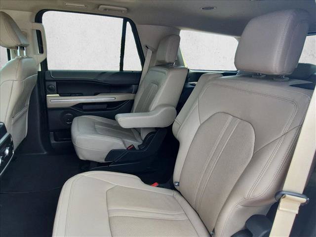 Used 2024 Ford Expedition Limited RWD image 19