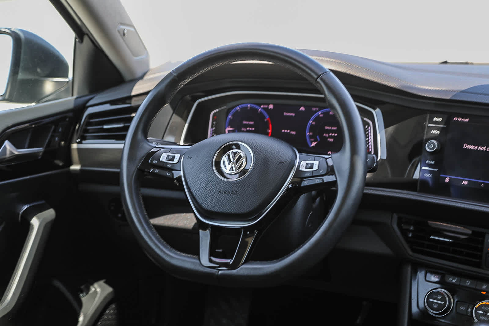 Used 2019 Volkswagen Jetta SEL Premium FWD image 15