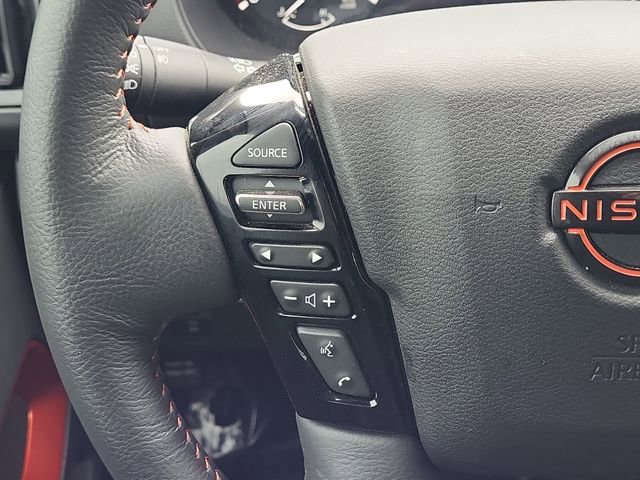 Used 2025 Nissan Frontier PRO-4X w/ Pro Premium Package image 12