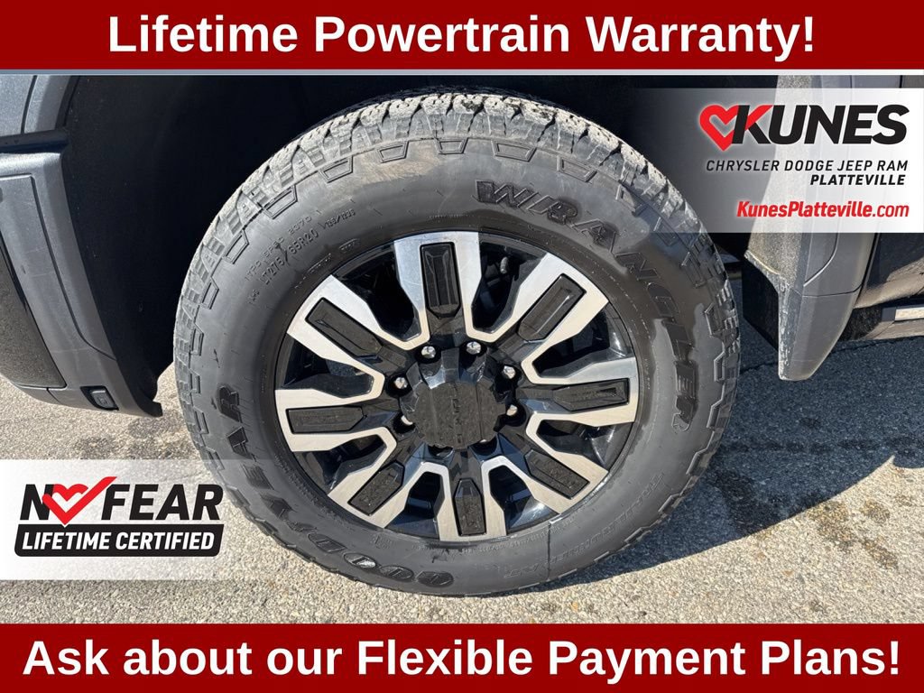 Used 2025 GMC Sierra 3500 Denali Ultimate AWD/4WD image 16
