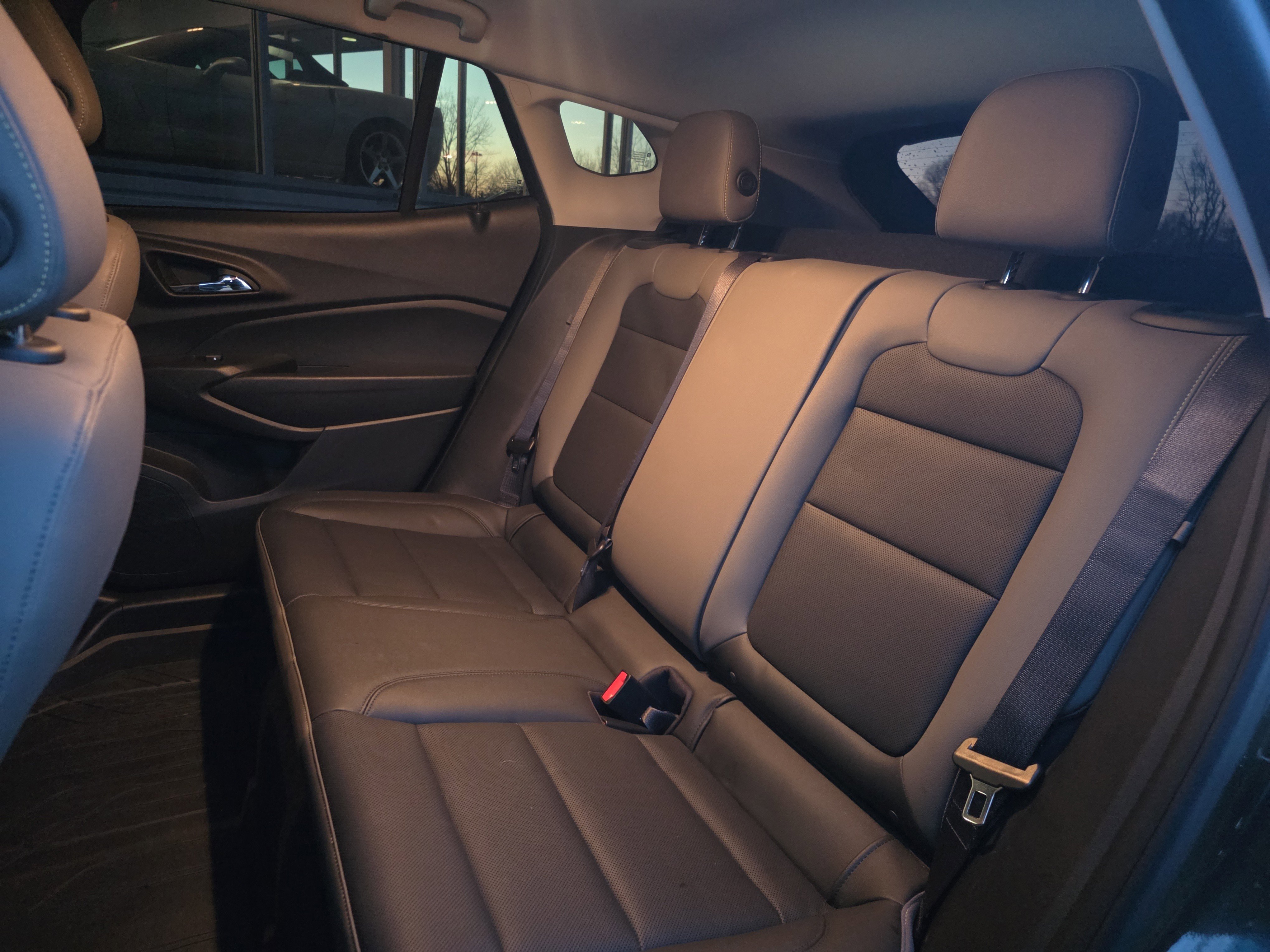 Used 2024 Chevrolet Trax ACTIV w/ Driver Confidence Package image 35