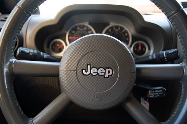 Used 2009 Jeep Wrangler Unlimited Rubicon w/ Dual Top Group image 29