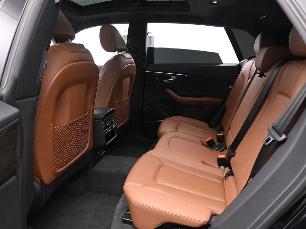Used 2019 Audi Q8 Prestige w/ Year 1 Package image 15