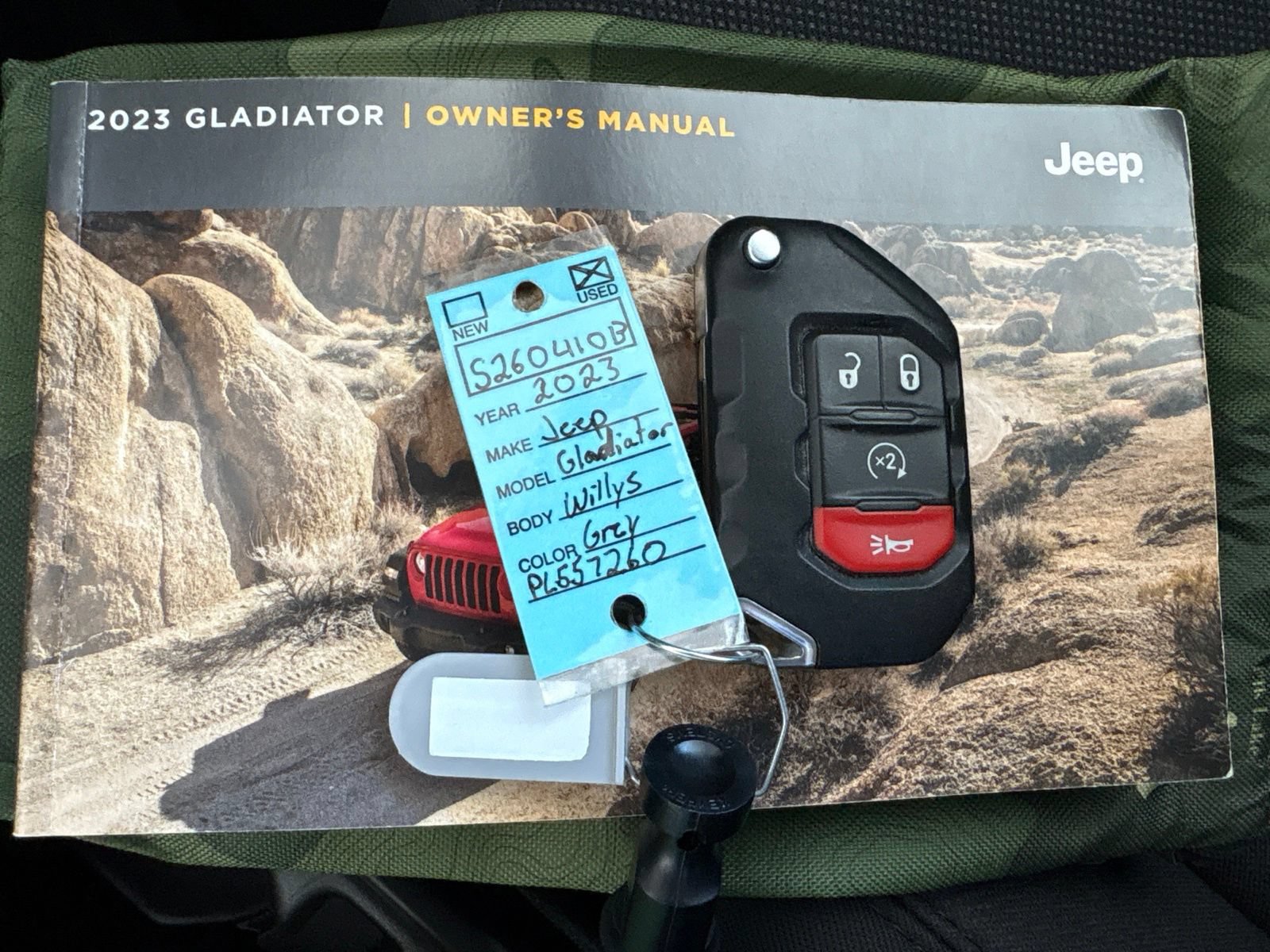 Used 2023 Jeep Gladiator Sport AWD/4WD image 33