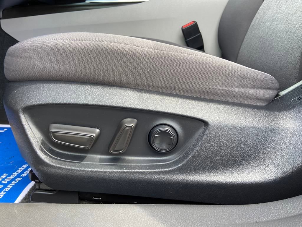 Used 2023 Toyota Camry LE image 12