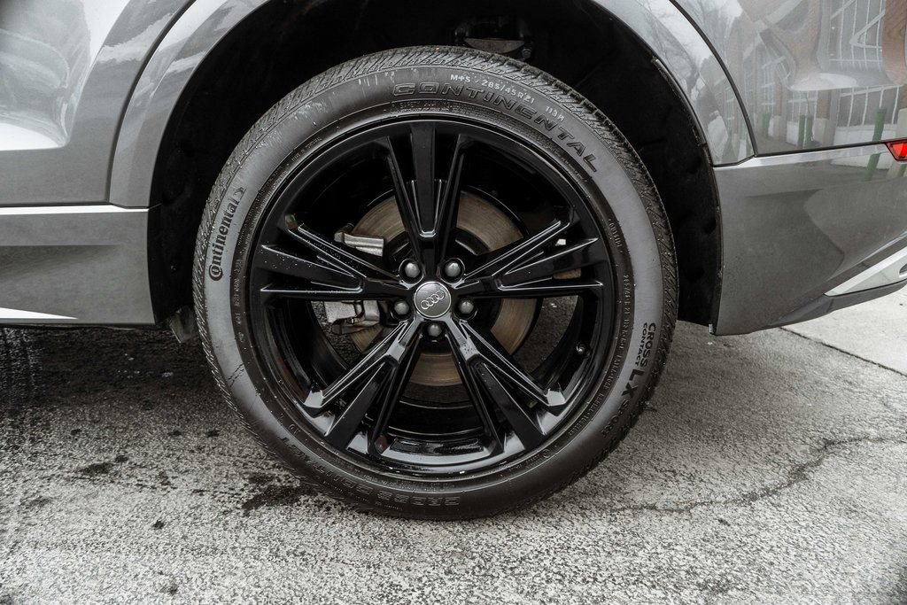 Used 2019 Audi Q8 Premium image 32