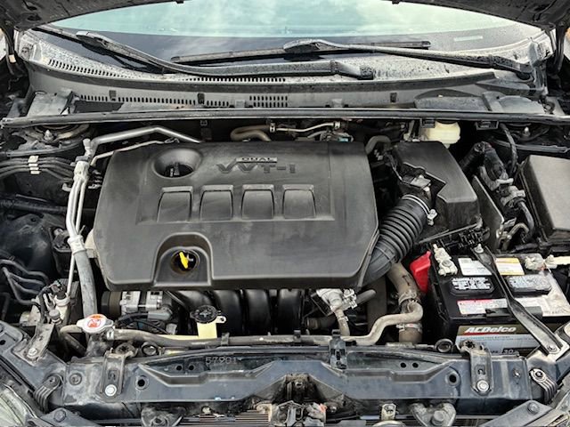 Used 2018 Toyota Corolla SE w/ Body Protection Package image 6